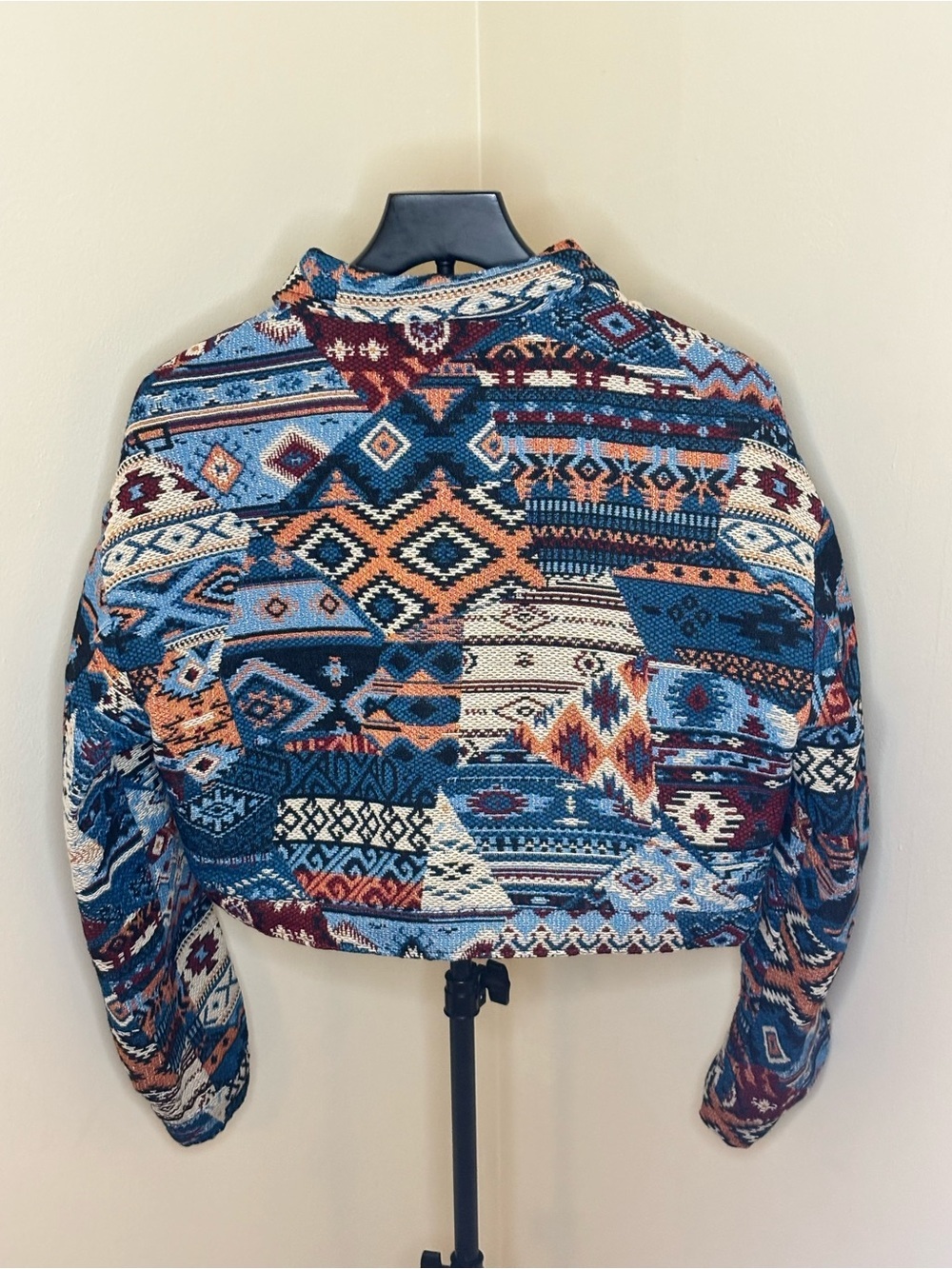 Cropped Aztec Print Jacket - Multi-Color - Picture 4 of 5